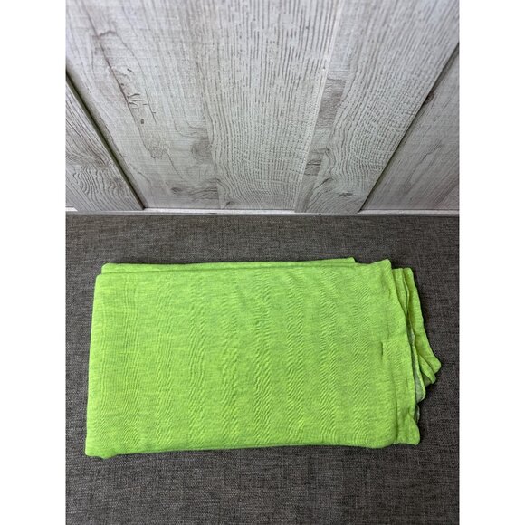 Lime Green Fabric Material Approximately 2 Yards Quilting Crafting Projects - Picture 2 of 2